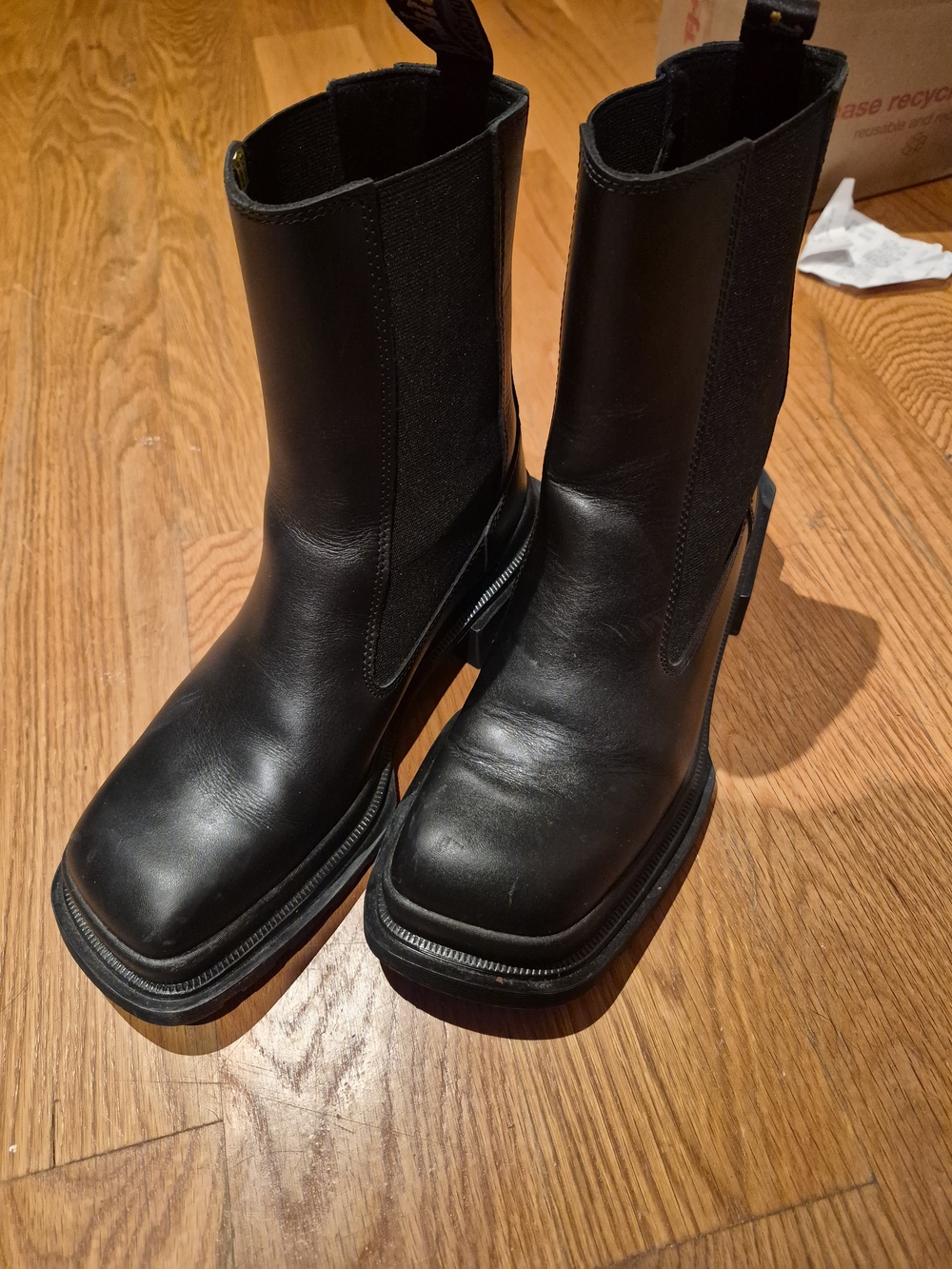 Maybole Chelsea Boots
